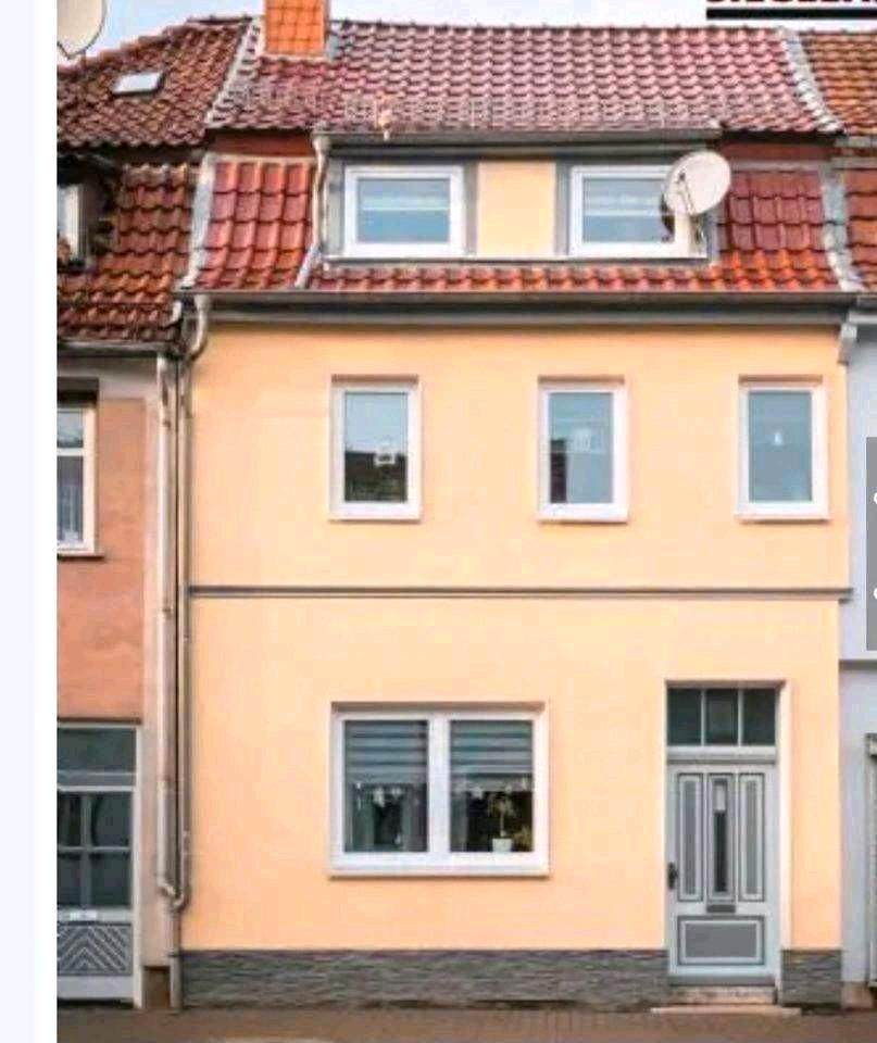 Thumbnail-Großes Familien-RH mit Hof, Garage, Kamin in Mühlhausen