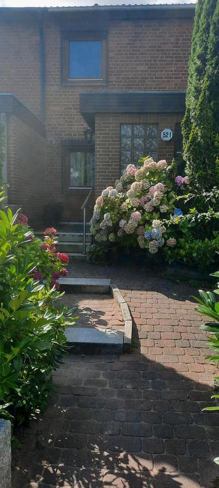 Thumbnail-Reserviert bis 12.12.25- Reihenmittelhaus in Bramfeld von Privat