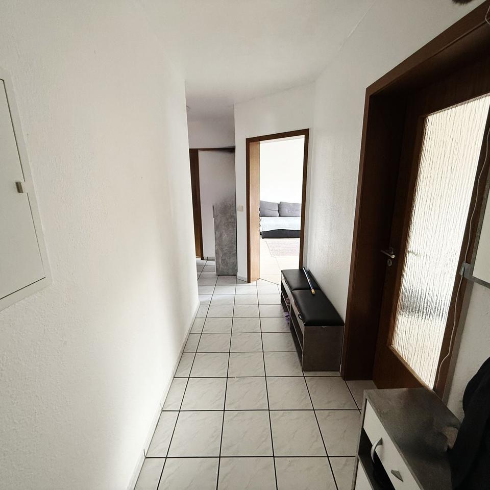 Thumbnail-3 Zimmer Wohnung mit Balkon in Verl sürenheide helfgerd Siedlung