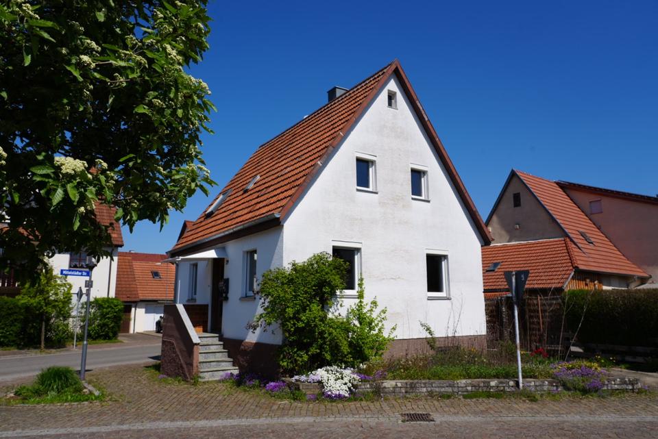 Thumbnail-Handwerker aufgepasst, freistehendes Haus mit viel Potenzial