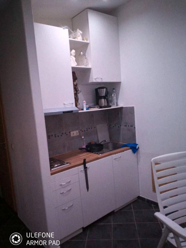 Thumbnail-Apartment 1 Zimmer Plus Wohnküche Essküche Bad EG Küche 40qm