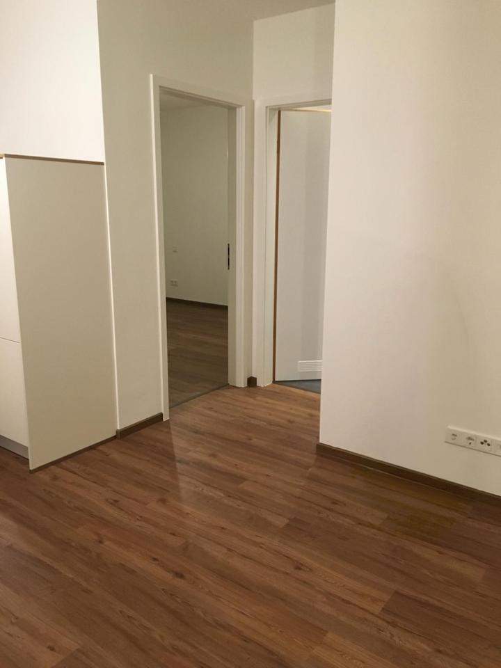 Thumbnail-Moderne 2 Zimmer Wohnung mit Balkon in zentraler Lage (Kues)