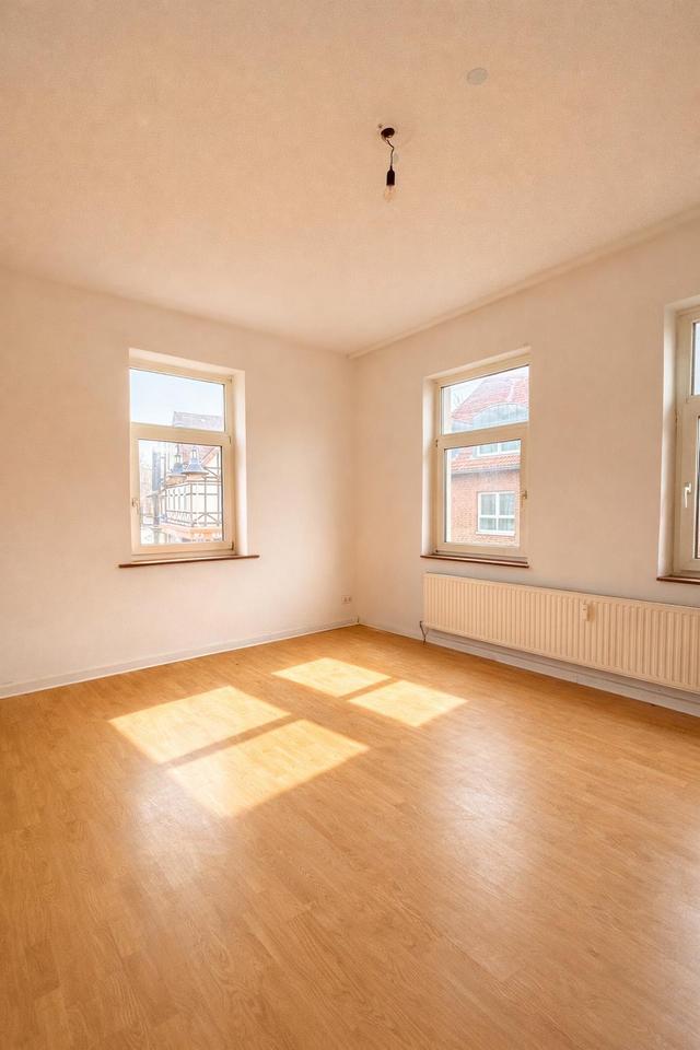 Thumbnail-Helle 2 Zimmer Wohnung mit Einbauküche und Tageslichtbad