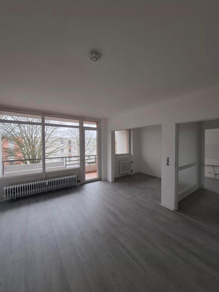 Thumbnail-Charmante 3-Zimmer-Wohnung mit Balkon in Garbsen