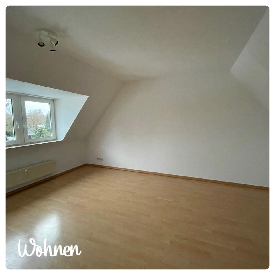 Thumbnail-2,5 Raum Dachgeschosswohnung in ChemnitzKlaffenbach