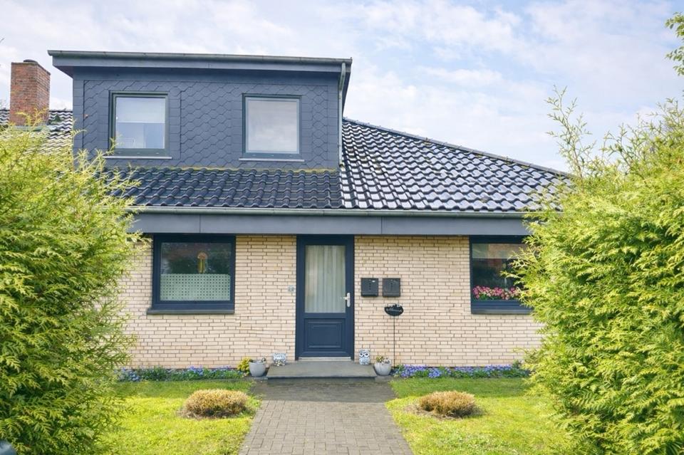 Thumbnail-Gemütliche 2-Zimmer-Dachgeschosswohnung mit Terrasse in Hemmingstedt zu vermieten