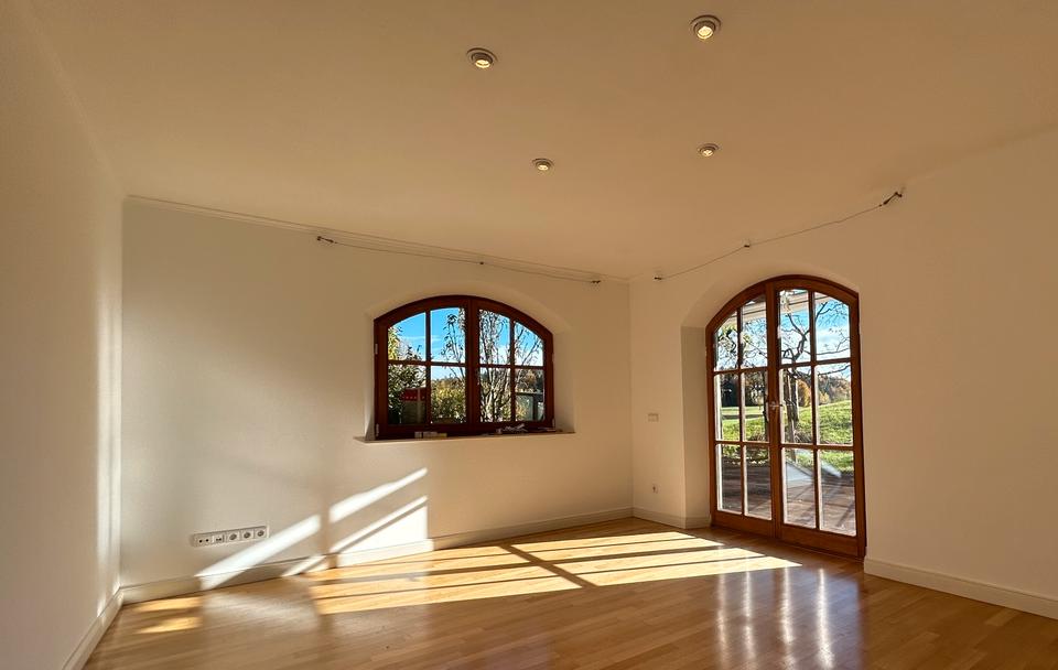 Thumbnail-3-Zimmer-Wohnung mit großzügiger Terrasse, Garten und Bergblick