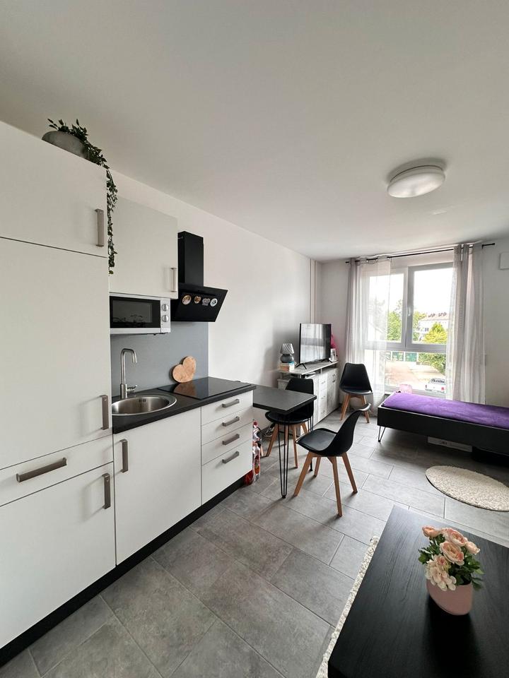 Thumbnail-1-Zimmer Wohnung Augsburg - nur für SchülerAzubisStudenten