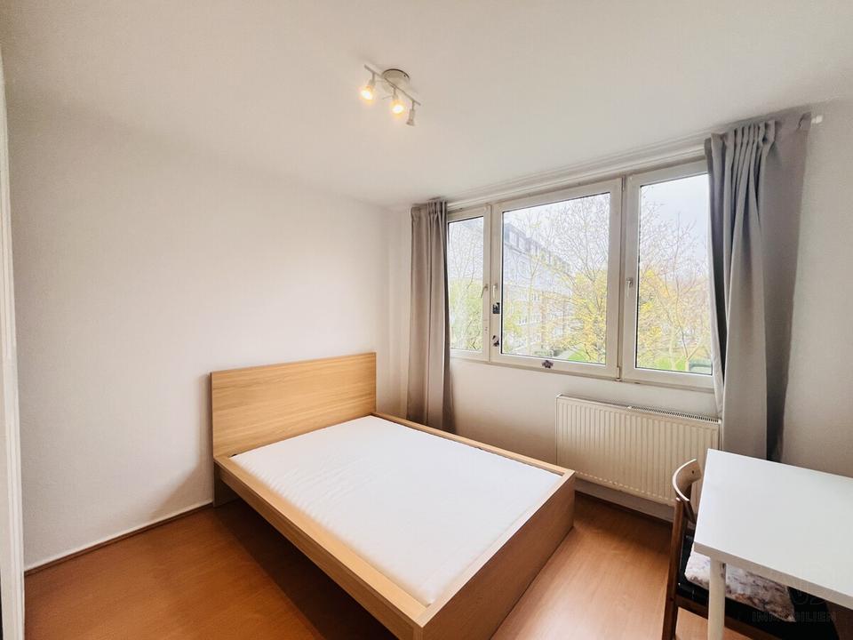 Thumbnail-Gut aufgeteilte modernisierte 3 Zimmer Eigentumswohnung in Düsseldorf Holthausen
