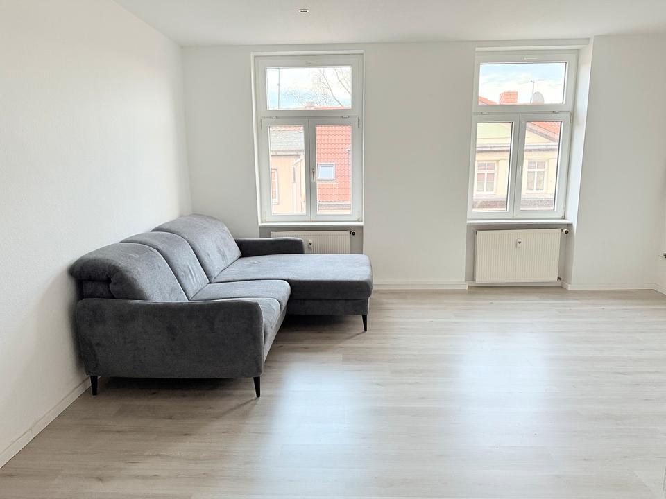 Thumbnail-2-Zimmer-Wohnung in Erfurt– Erstbezug nach Renovierung, möbiliert