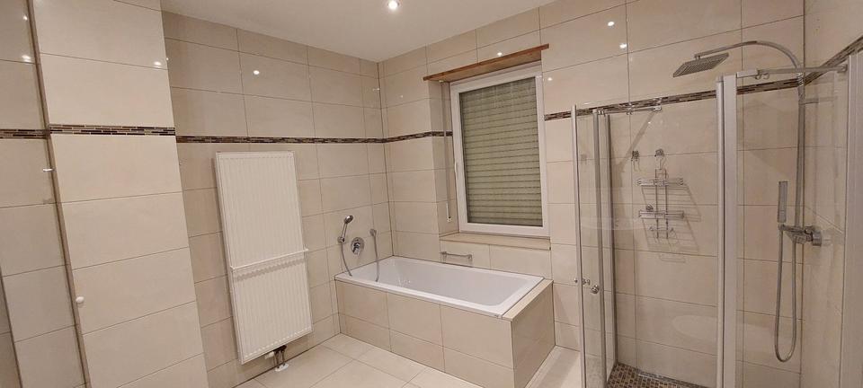 Thumbnail-Großzügige, lichtdurchflutete 3-Zimmer-Stadtwohnung, EG