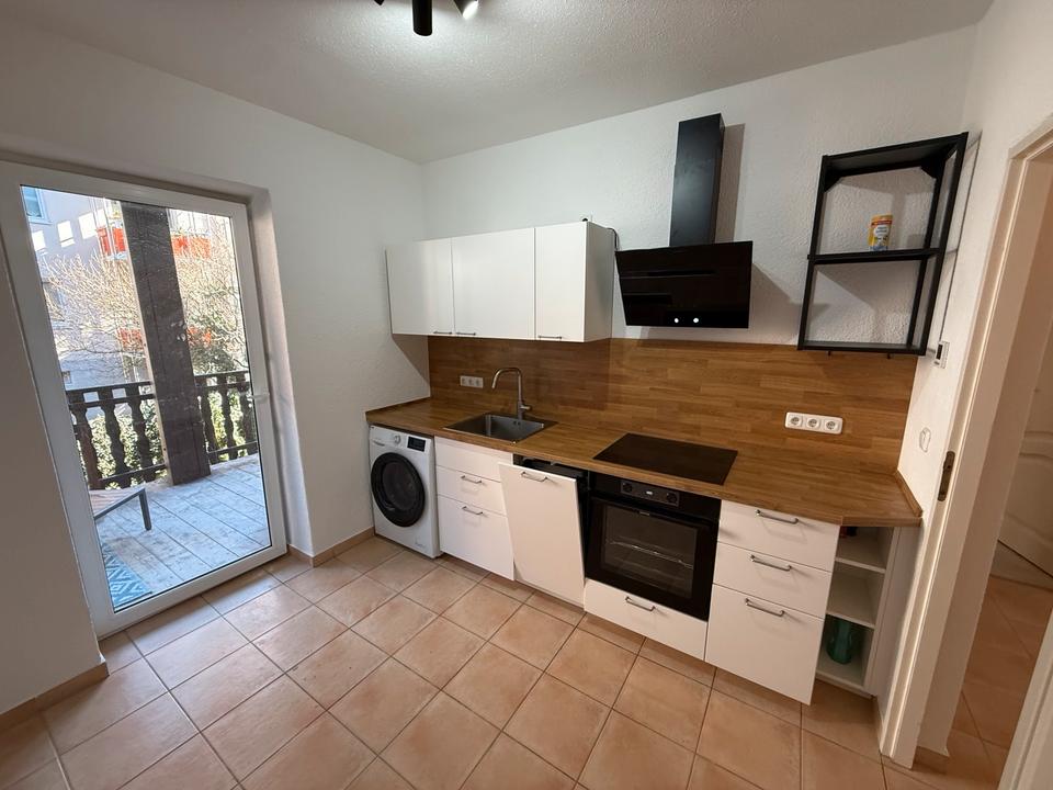 Thumbnail-Sanierte 3-Zimmer-Wohnung mit großem Balkon & Einbauküche