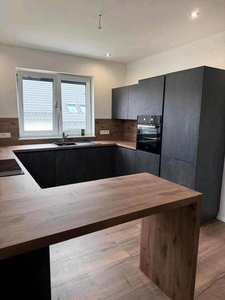 Thumbnail-Moderne 4 -Zimmer -Wohnung im Neubau mit Balkon in zentraler Lage