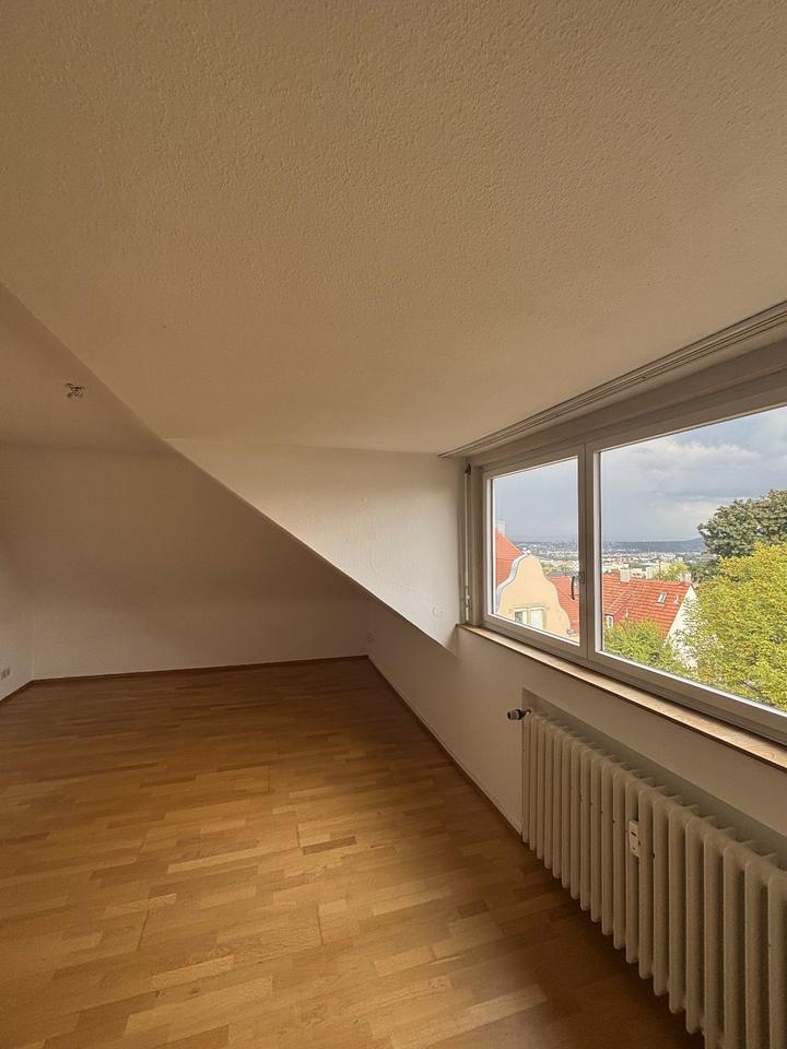 Thumbnail-Helle 3-Zimmer-Wohnung mit traumhaftem Blick über Stuttgart