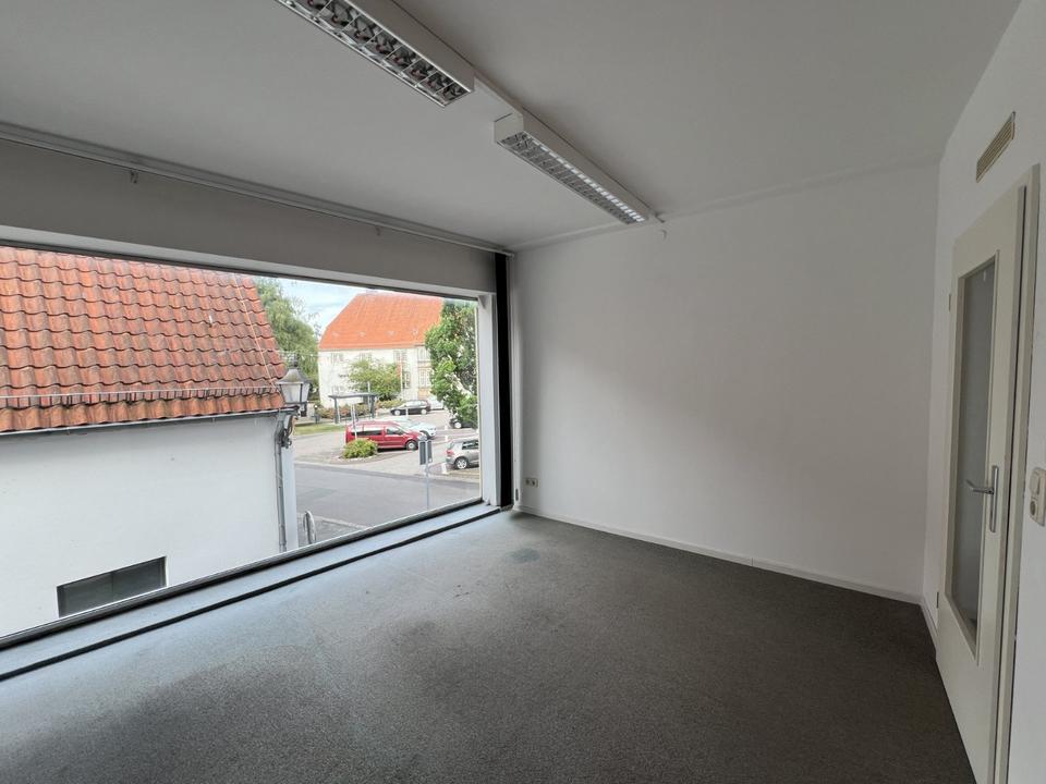 Thumbnail-Lichtdurchflutete 5-Zimmer-Gewerbe- oder Wohnfläche