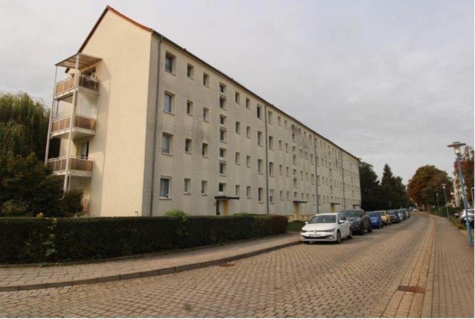 Thumbnail-ab sofort 3 Zimmer mit Einbauküche & Dusche in Weißenfels West