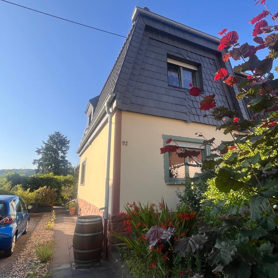Thumbnail-Schöne DHH in ruhiger Lage von Dudweiler-Herrensohr