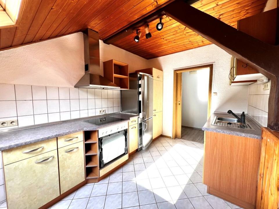 Thumbnail-Neu renovierte 3-Zimmer-Wohnung im Dachgeschoss