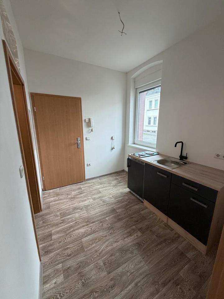 Thumbnail-Kleine 2‑Zimmer‑Wohnung Büro (24 m²) mit separater Küche