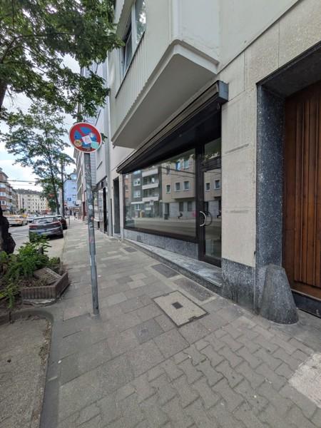 Thumbnail-Ehemaliges Reisebüro auf der Rather Straße, Düsseldorf zu vermieten