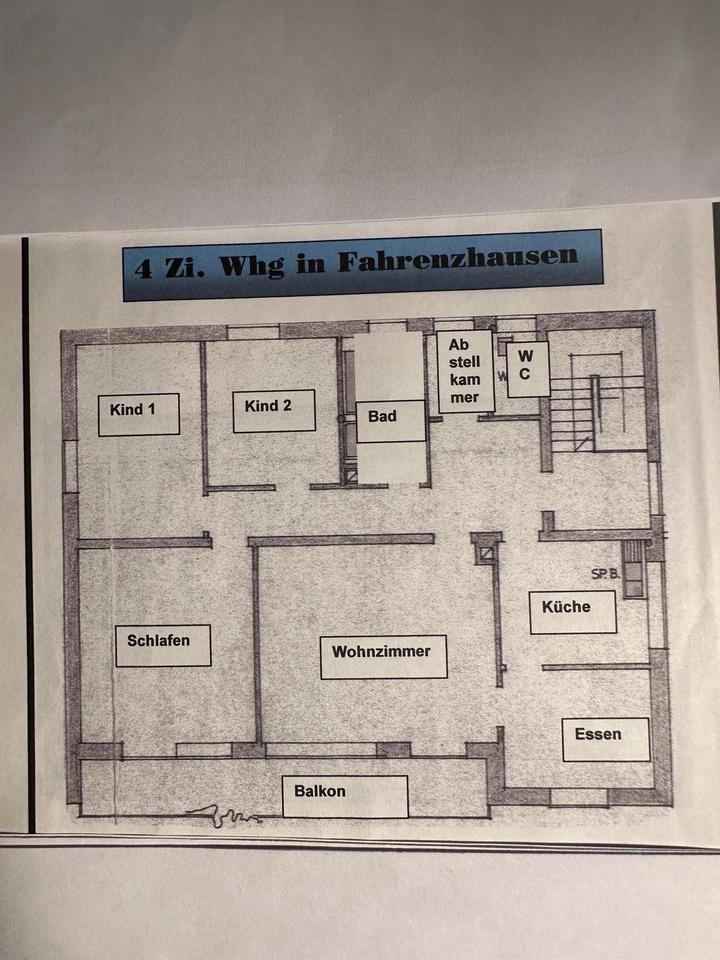Thumbnail-Großzügige 4-Zimmer Wohnung in Fahrenzhausen