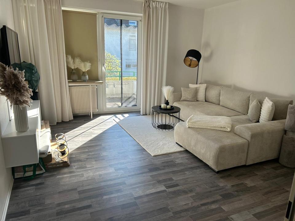 Thumbnail-2-Zimmer Wohnung im 1. OG mit Balkon & Einbauküche ab 01.06.