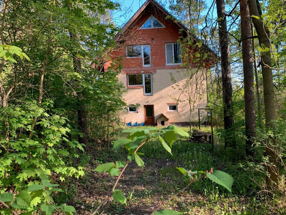Thumbnail-Wohnhaus, Waldgrundstück mit Nebengebäuden, ehem. Gaststätte