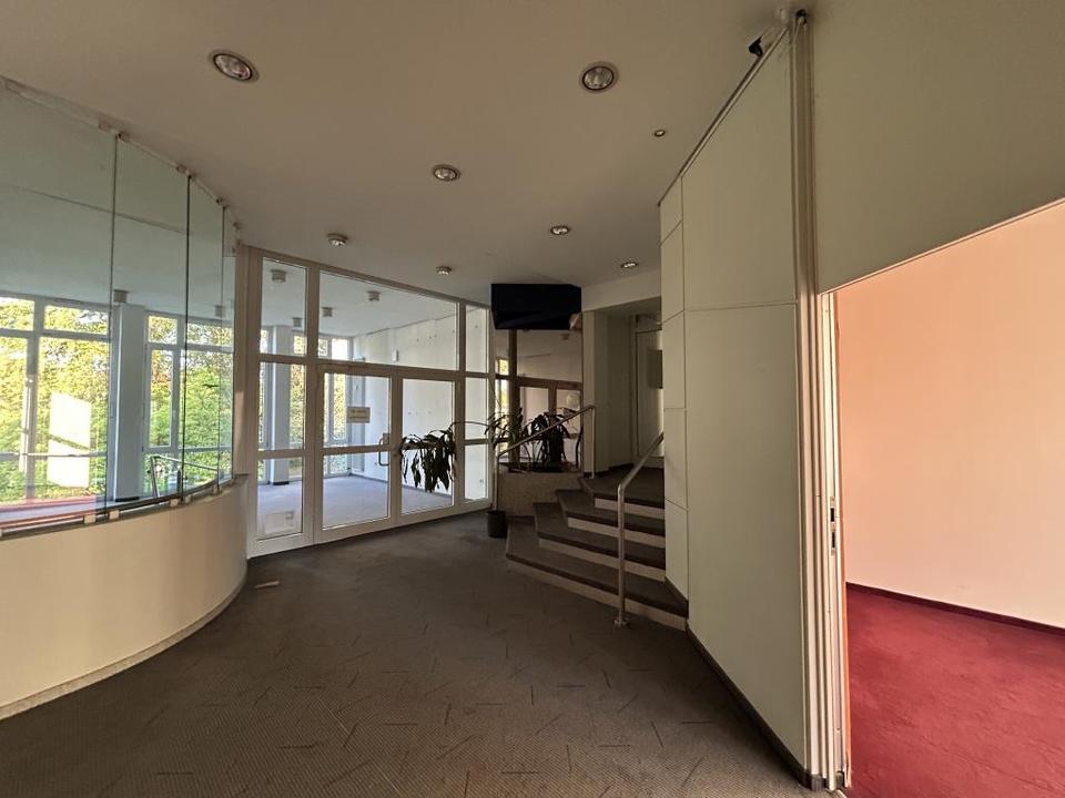 Thumbnail-Großzügige Bürofläche in Hörde zu vermieten - nach Wunsch auch teilbar