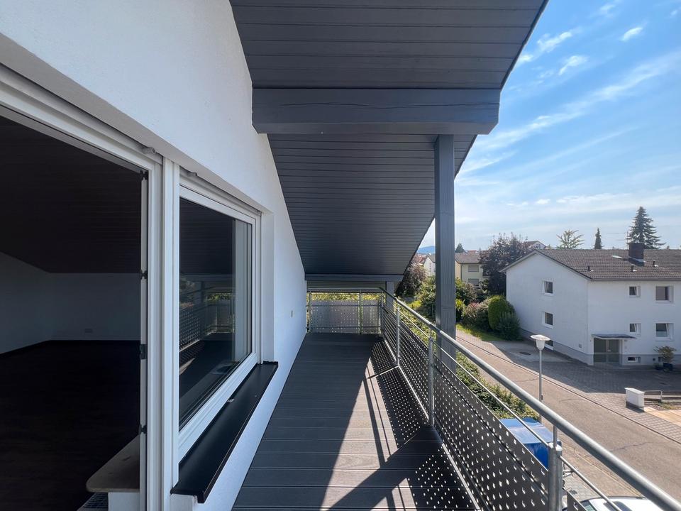 Thumbnail-Gemütliche und lichtdurchflutete Dachgeschosswohnung mit Balkon!