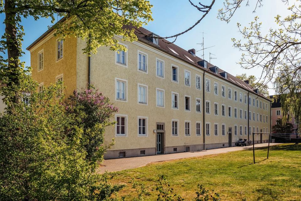 Thumbnail-Zimmer 9,21 m² innerhalb einer 3er-WG EG links