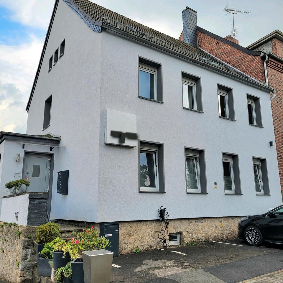 Thumbnail-2 Zi. Dachgeschosswohnung ca. 64 qm ab 01.06.2026,1, Person