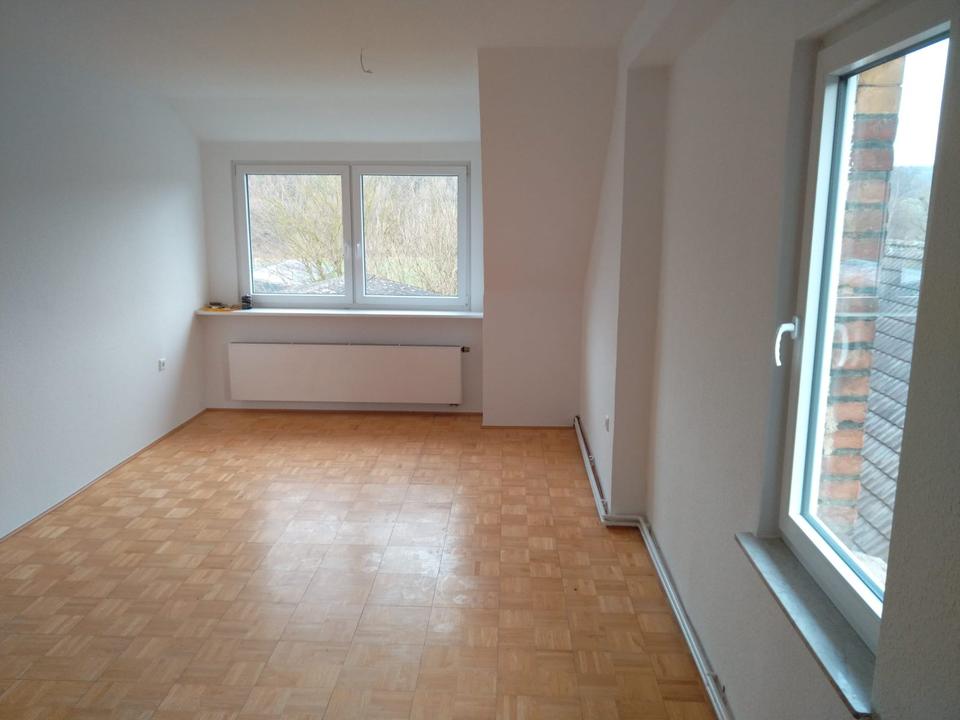 Thumbnail-großzügige 3 ZKB Wohnung mit Dachterrasse und Stellplatz