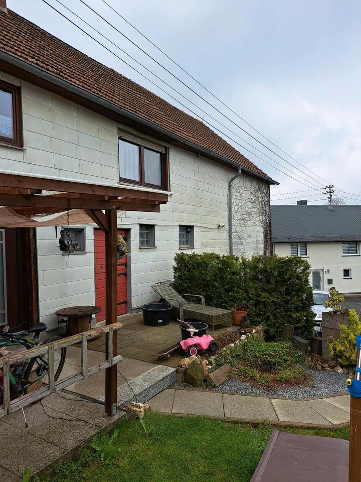 Thumbnail-Fachwerkhaus teilsaniert