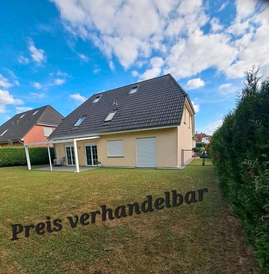 Thumbnail-Grosszügige Erdgeschosswohnung mit Garten, Terrasse und Garage