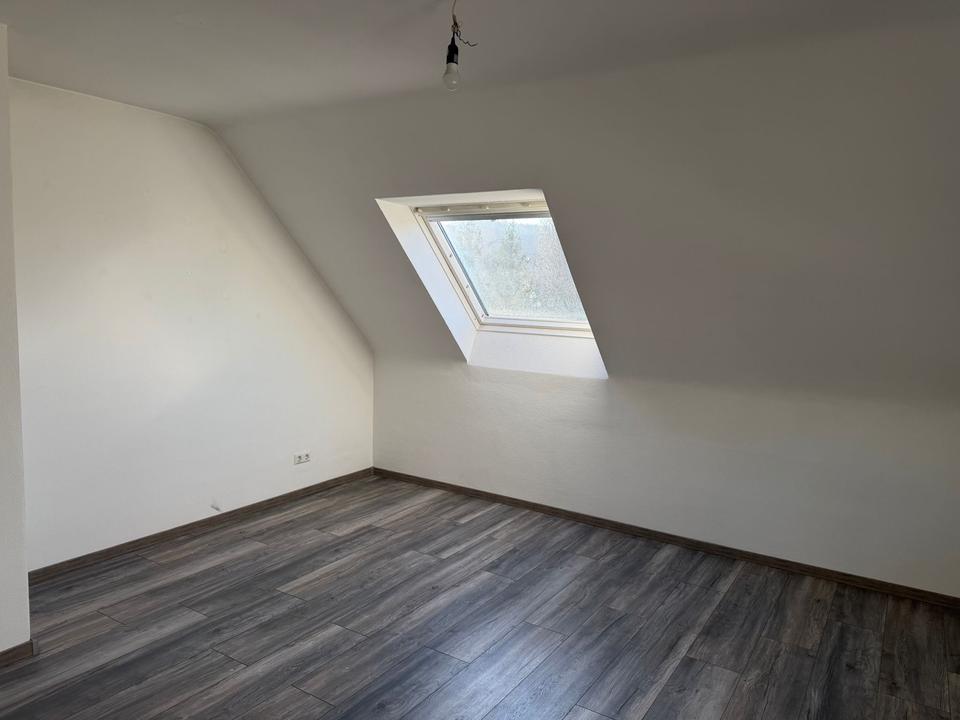 Thumbnail-Helle,ruhige Dachgeschosswohnung in Hohenlimburg zu vermieten