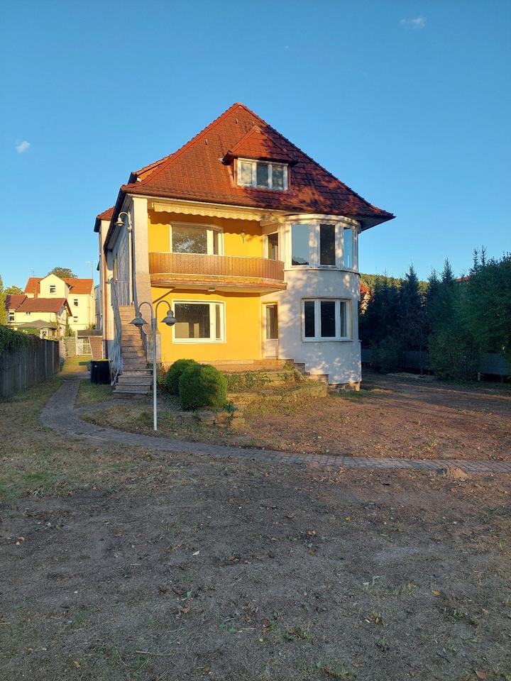 Thumbnail-Sehr schöne Gewerblich nutzbare Villa zu vermieten