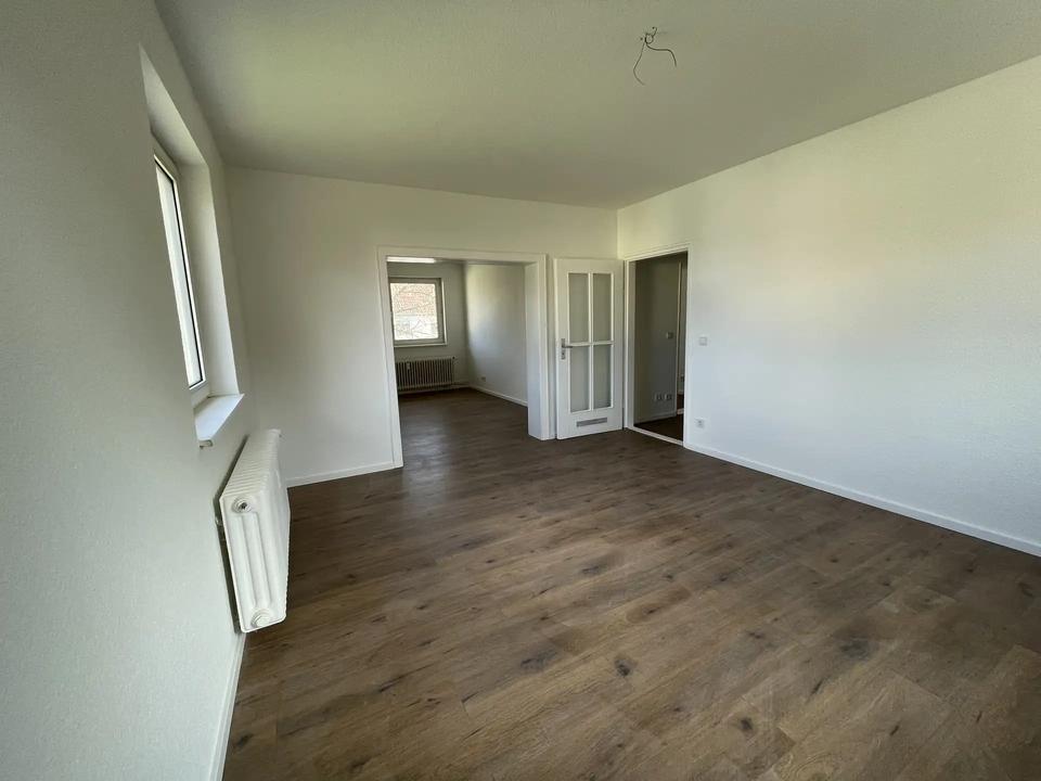 Thumbnail-Moderne 4-Zimmer-Wohnung im 2. Obergeschoss