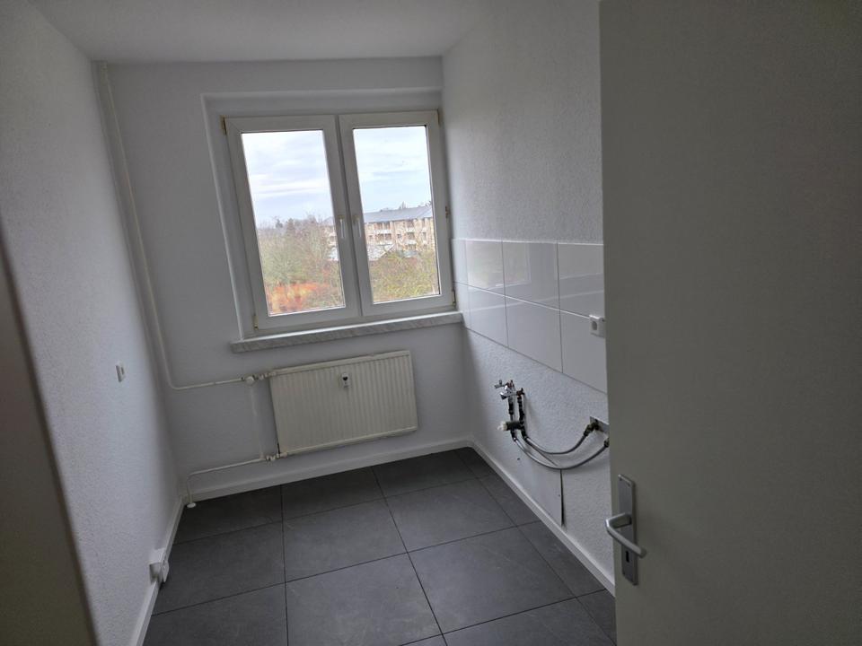 Thumbnail-Sanierte 3 Raumwohnung mit Balkon ab 01.2026 zu Vermieten