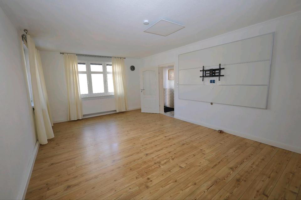 Thumbnail-Frisch renovierte helle EG-Wohnung im Ortskern Neustadtgödens