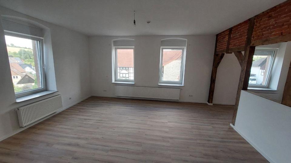 Thumbnail-Helle 82qm 2,5 Zimmer Wohnung zu vermieten, kernsaniert