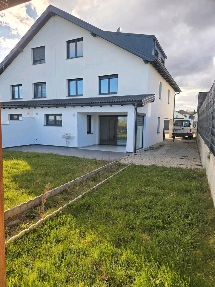 Thumbnail-Moderne Doppelhaushälfte im Lindik Walldürn