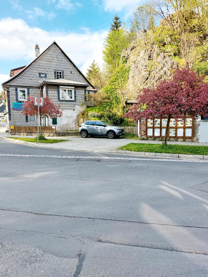 Thumbnail-Haus mit Garage