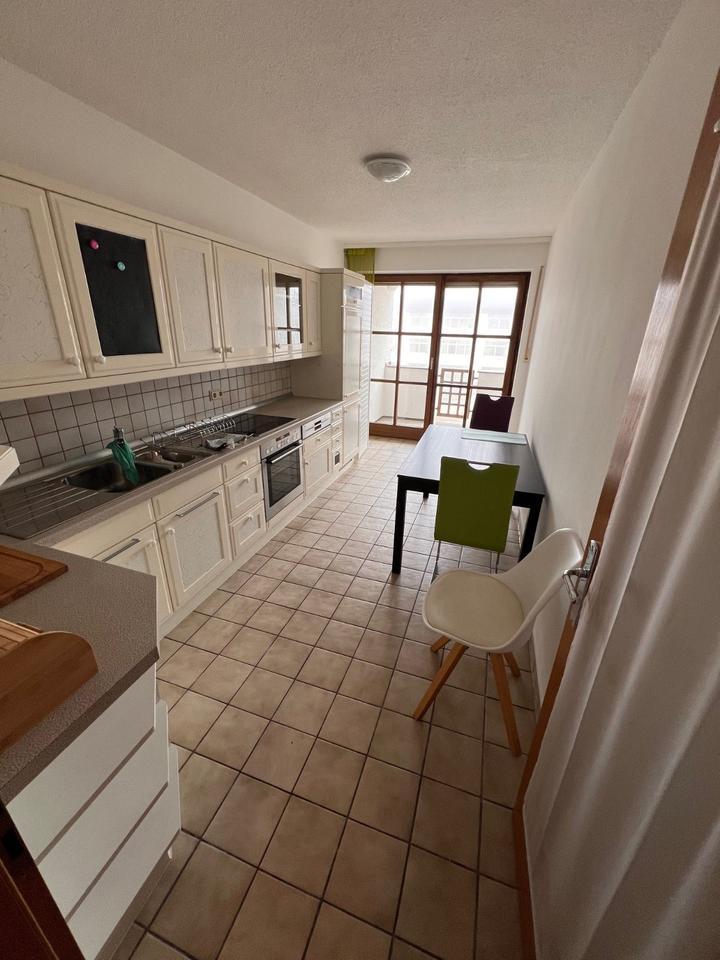 Thumbnail-Großzügige 2-Zimmer-Wohnung,ca 74,5m², 2 Balkone zu vermieten