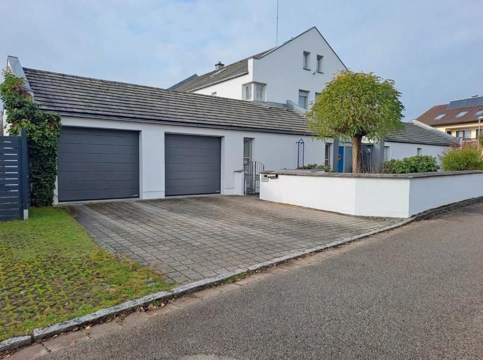 Thumbnail-Vielseitiges Wohnhaus mit Anbau in ruhiger Lage von Nabburg