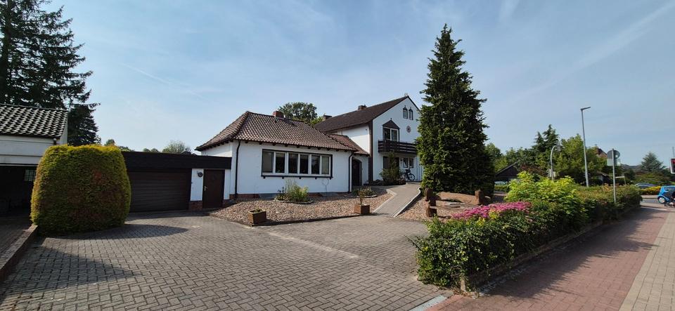 Thumbnail-1 Villa + 1 Bungalow in HoyaWeser zentral, saniert