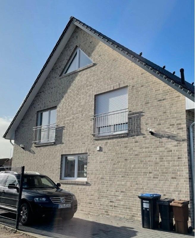 Thumbnail-Schöne Doppelhaushälfte 183qm Wohnfläche von Privat