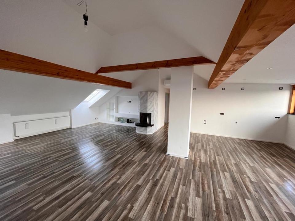 Thumbnail-Großzügige 5,5-Zimmer-Maisonettewohnung mit Sauna, Kamin & Balkon