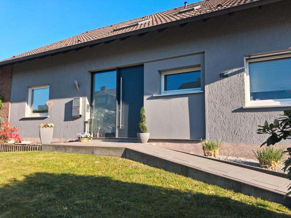 Thumbnail-** Großzügige und helle 3,5 Zimmer - Wohnung **
