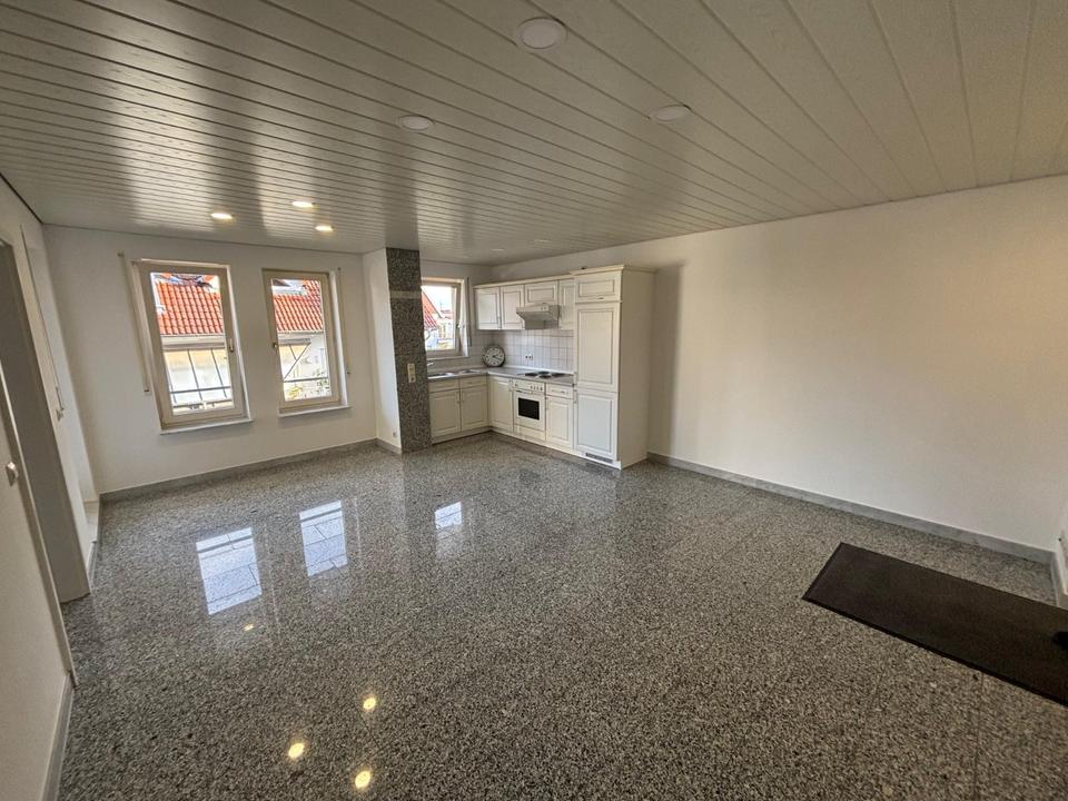 Thumbnail-Einzigartige 2-Zimmer-Wohnung mit Balkon in Sachsenheim