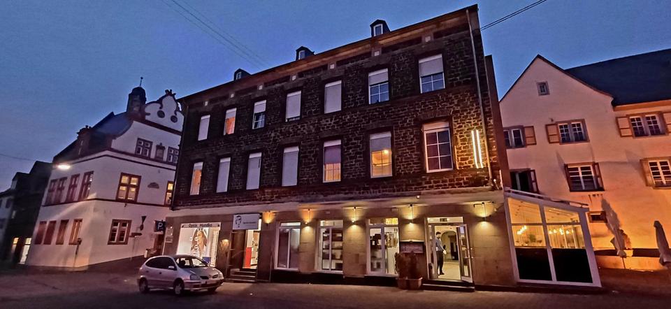 Thumbnail-Wohn und Geschäftshaus